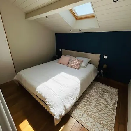 A 300m De La Lägenhet